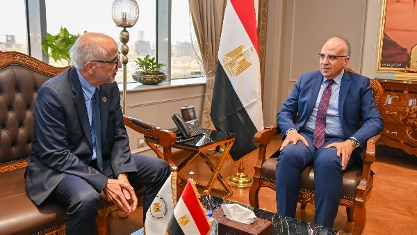 وزير الري