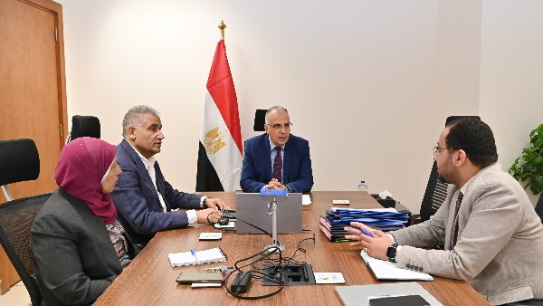 وزير الري