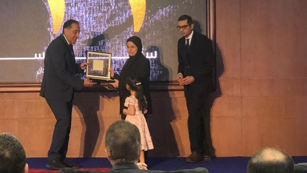 رئيس الوزراء يكرم المسعفين
