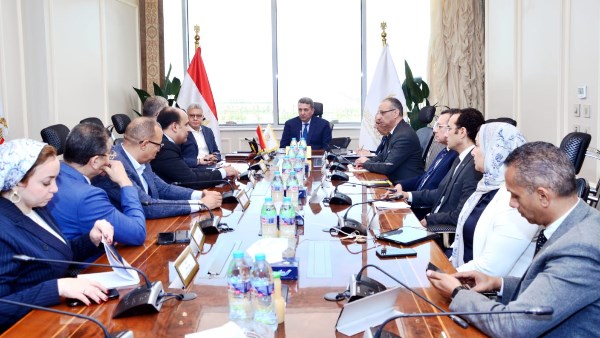 التموين تناقش خطة تطوير المنافذ التابعة وتعزيز التعاون مع القطاع الخاص