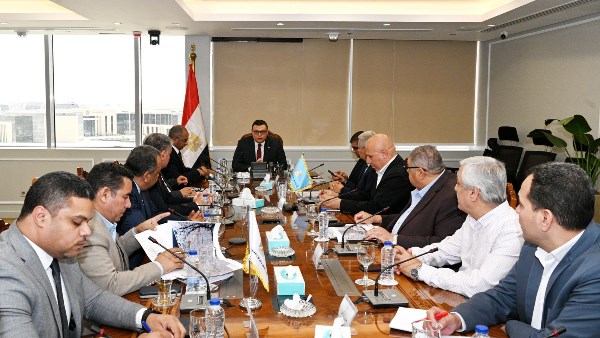 الشربيني: وجهت بمتابعة منظومة الصرف الصحي بأسوان وتوصيل المرافق بالقليوبية