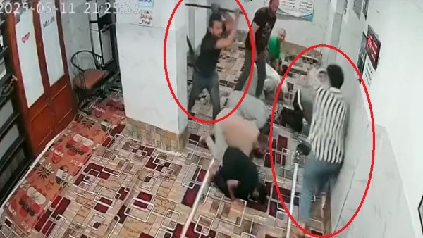 اقتحام مسجد 