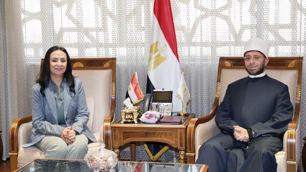 وزير الأوقاف ووزيرة التضامن