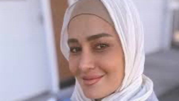 بالحجاب والمصحف.. حلا شيحة توجه رسالة إلى جمهورها