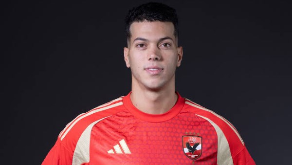 يستحق أي قيمة مالية.. نجم الأهلي السابق يشيد بإمام عاشور