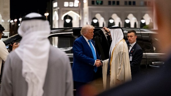 بن زايد وترامب