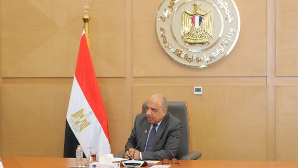 وزير الكهرباء 