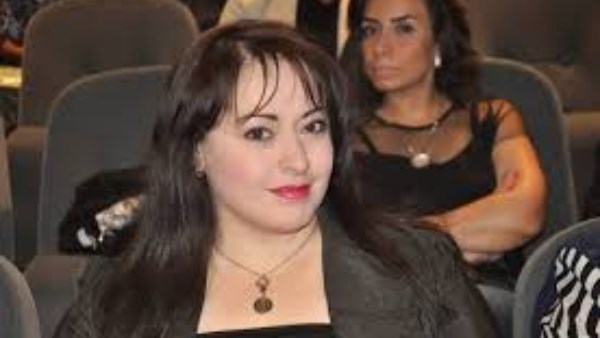 الفنانة هند عاكف