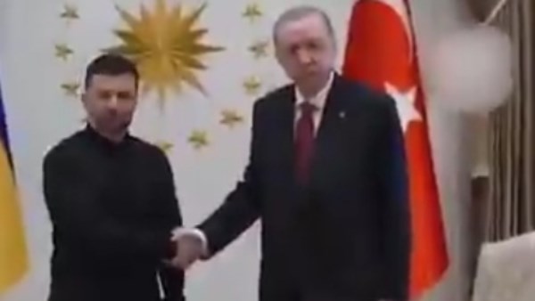 زلزال يضرب أنقرة أثناء مصافحة أردوغان لـ زيلينسكي