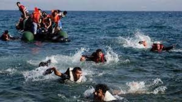 فرنسا تعلن مصرع مهاجرَين أثناء محاولتهما عبور بحر المانش