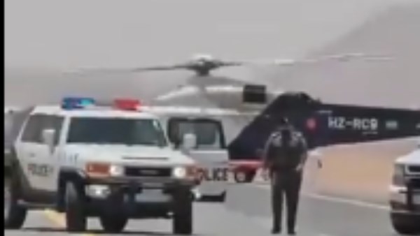 جانب من هبوط الطائرة السعودية 