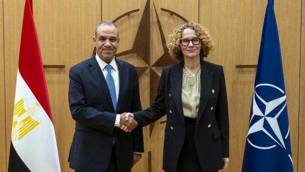 من مقر الناتو .. مصر تدعو لتعاون ثلاثي بأفريقيا لردع الإرهاب وتدين تجويع غزة