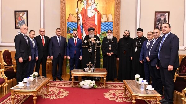 قداسة البابا تواضروس يستقبل وزير الأوقاف العراقي