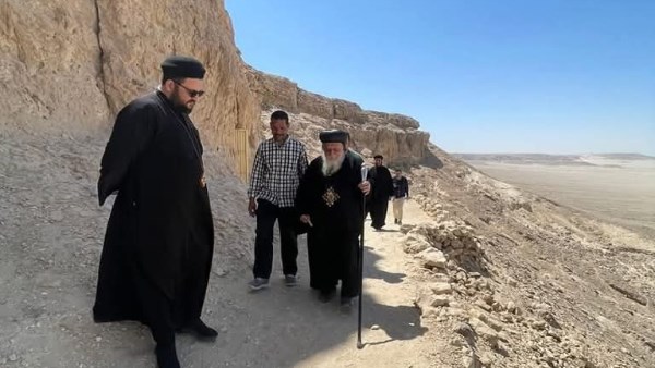الأنبا ديمتريوس