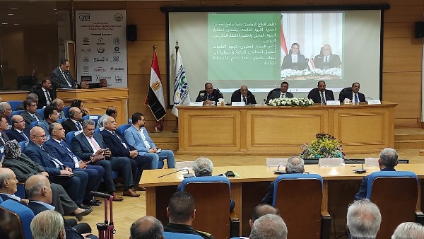وزير الزراعة: نسعي لتوفير المخصبات والأسمدة للمزارعين بأسعار مناسبة