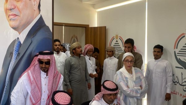 توافد المواطنين علي حزب الجبهة الوطنية 