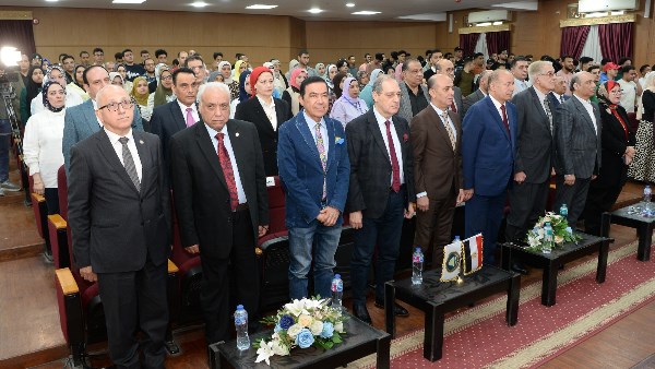 حفل بالجامعه