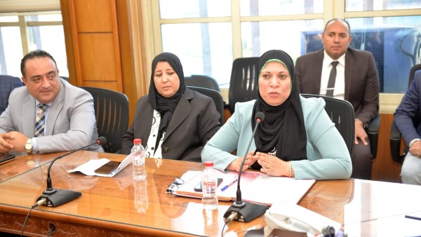 جانب من الاجتماع جانب من الاجتماع