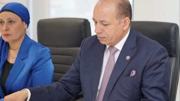 رئيس جامعة المنصورة يُشارك في اختبارات 