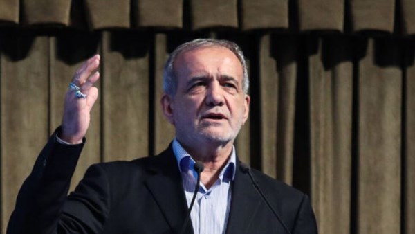 الرئيس الإيراني: لا نتفاوض مع أمريكا من  حالة ضعف