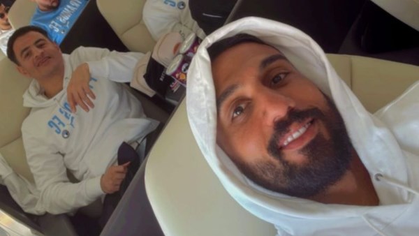 إلى جنوب أفريقيا.. أحمد الشناوي في أحدث ظهور من الطائرة