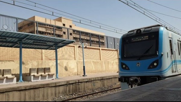 حادث فتاة محطة الملك الصالح.. أغشى عليها والقطار صدمها على الرصيف