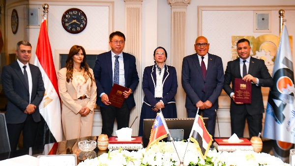 وزيرة البيئة : الهيئة العربية للتصنيع شريك أصيل مع وزارة البيئة فى رحلة عمل المنظومة المتكاملة لإدارة المخلفات الصلبة