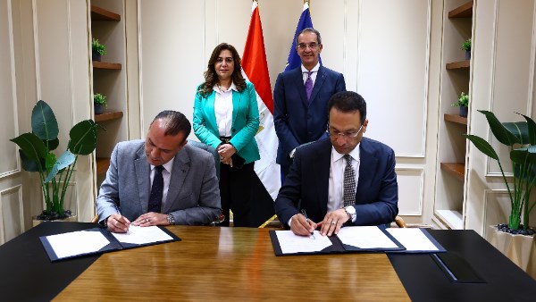 وزير الاتصالات