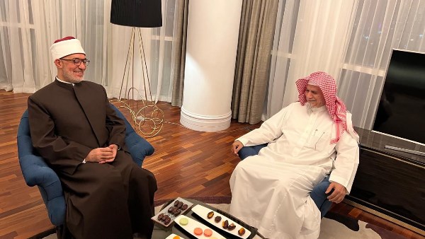 مفتي الجمهورية ورئيس مجمع الفقه الإسلامي الدولي يؤكدان في الدوحة