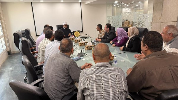 أمين البحوث الإسلامية يجتمع بإدارة البعوث ويوجِّه بتطوير ملف الإيفاد