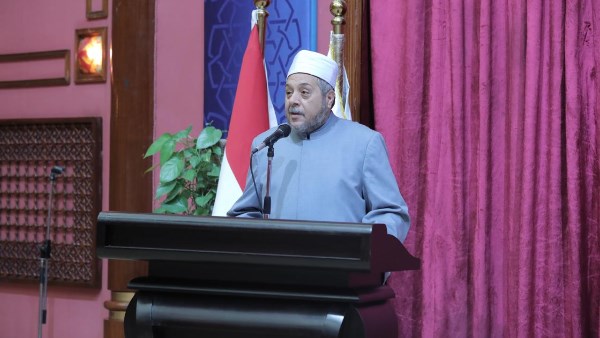  الشيخ أيمن عبد الغني، رئيس قطاع المعاهد الأزهرية،