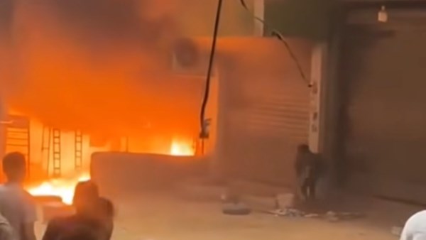 لقطة من الحريق