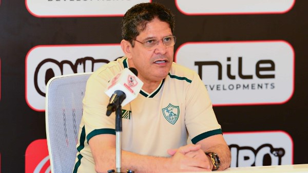 أيمن الرمادى المدير الفنى للزمالك 