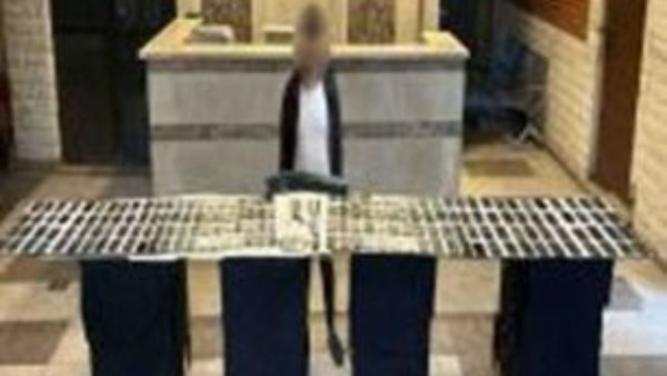 مقـ..تل 3 عناصر إجرامية.. مداهمة وكر لتجار المخدرات بقنا وأسوان| صور