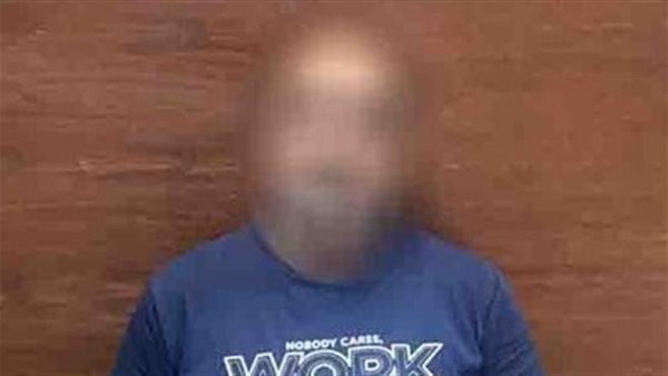 فرد أمن يتحرش بطالبة داخل مستشفى في القاهرة