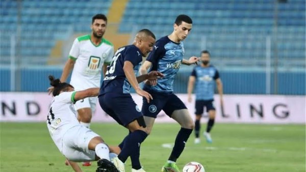 بيراميدز يعود ويقلص الفارق أمام البنك الأهلي إلى  2-1