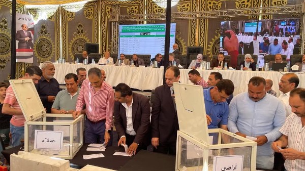 خلال القرعة العلنية