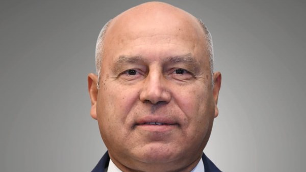 المهندس كامل الوزير- وزير الصناعة و النقل