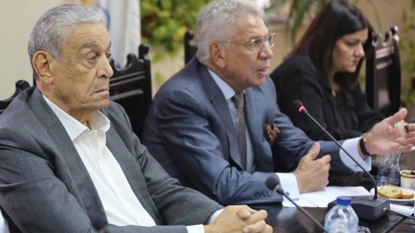 خلال المؤتمر