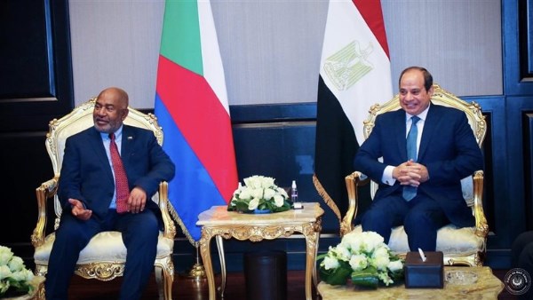 السيسي ورئيس القمر المتحدة