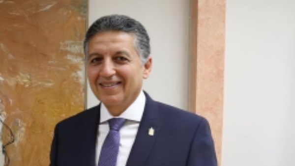 سفير مصر لدى أثينا السفير عمر عامر