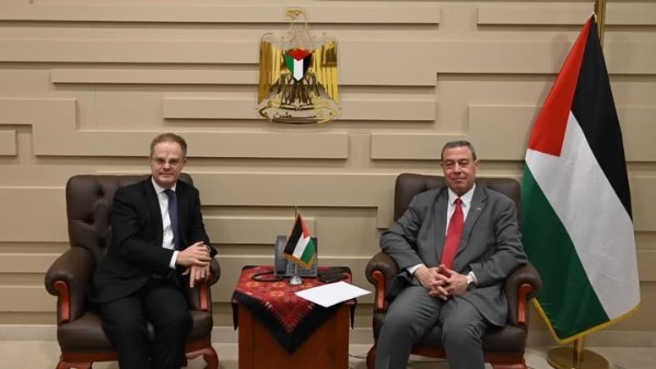 السفير دياب اللوح يستقبل سفير بريطانيا لدى جمهورية مصر العربية