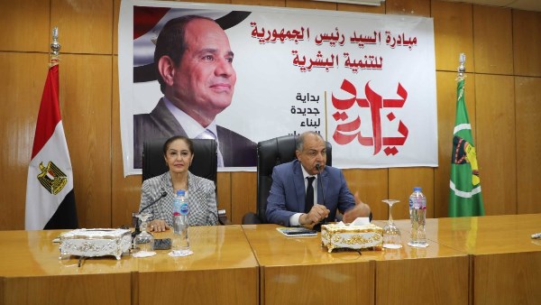محافظ المنيا: الدولة تهتم بملف الهجرة غير الشرعية للحفاظ على كرامة المصريين