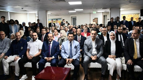 وزير الشباب والرياضة يطلق المشاريع الرقمية لاتحاد "بشبابها.. موقع إلكتروني وتطبيق ذكي لتعزيز التواصل مع الشباب