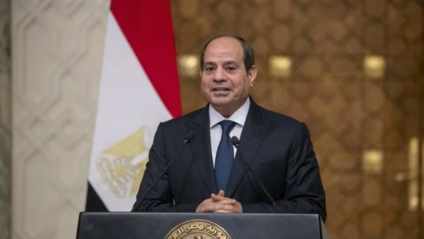 الرئيس السيسي يهنئ نظيره الأجنتيني بمناسبة ذكرى يوم الثورة