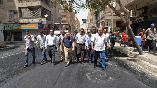 محافظ أسيوط يتفقد أعمال تطوير ورصف شارع 26 يوليو وتفرعاته بتكلفة 7.5 مليون جنيه ضمن خطة تحسين البنية التحتية