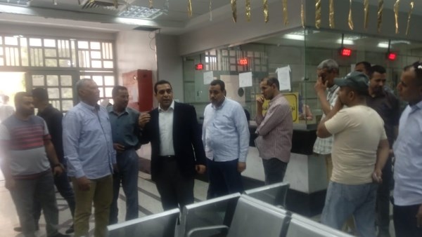 نائب محافظ قنا يتفقد المركز التكنولوجي بأبو تشت ويتابع إجراءات تقنين الأراضي