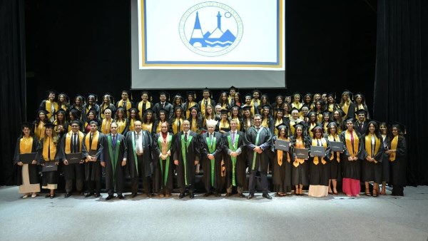 جامعة القاهرة تحتفل بتخريج دفعة جديدة من كلية "حقوق السوربون"