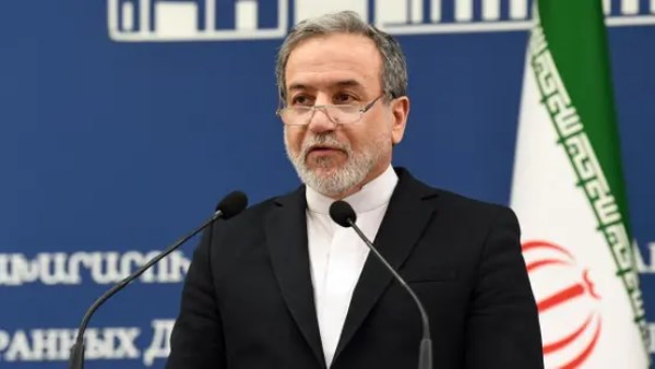 إيران تندد بعزم ترامب استخدام اسم الخليج العربي بدلا من الفارسي