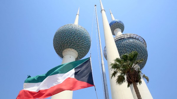الكويت تسحب الجنسية من 22 مواطنا ومن تبِعهم